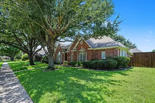 2813 Persimmon Pl, Rowlett, TX 75088 - Photo 3