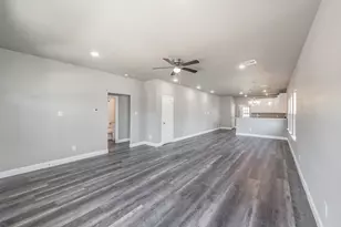 708 Elba St, Bowie, TX 76230 - Photo 3