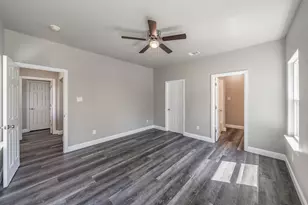 708 Elba St, Bowie, TX 76230 - Photo 17