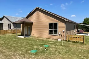 4313 Mountain Hollow Dr, Granbury, TX 76048 - Photo 9