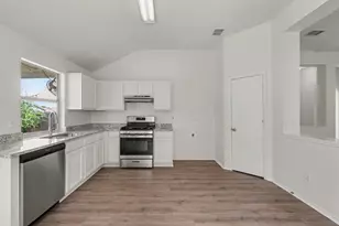 7315 Marsland Ln, Arlington, TX 76001 - Photo 13