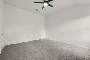 7315 Marsland Ln, Arlington, TX 76001 - Photo 17