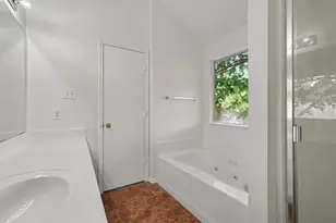 7315 Marsland Ln, Arlington, TX 76001 - Photo 21