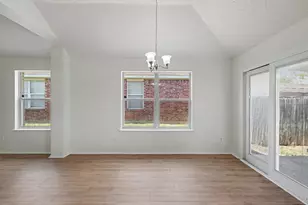 7315 Marsland Ln, Arlington, TX 76001 - Photo 11
