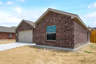 169 Cattlemans Creek W, Newark, TX 76071 - Photo 5