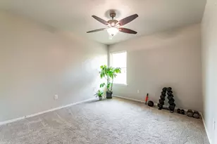 822 Graham Dr, Burleson, TX 76028 - Photo 21