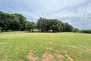 250 Co Rd 2426, Como, TX 75431 - Photo 35