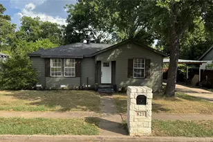 821 College St, Cleburne, TX 76033 - Photo 1