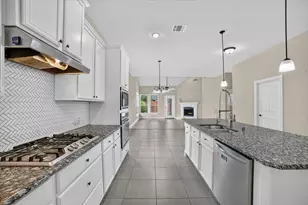10712 Troutt Dr, McKinney, TX 75072 - Photo 9