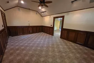 2216 Daisy Ln, Fort Worth, TX 76111 - Photo 5