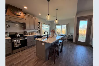 9221 Parkview, Tolar, TX 76476 - Photo 13