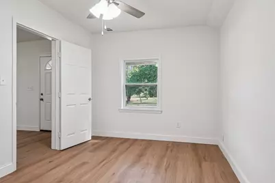 441 W Lake Street, Krum, TX 76249 - Photo 25