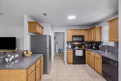 9165 Stonecreek, Tyler, TX 75703 - Photo 13