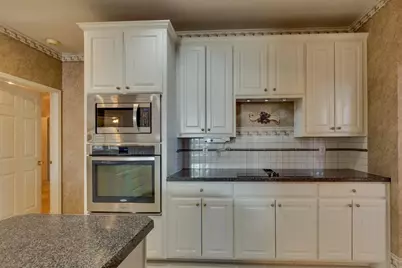 801 Steeps Court, Euless, TX 76039 - Photo 17