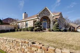 801 Steeps Ct, Euless, TX 76039 - Photo 3