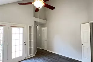 10913 Gable Dr, Dallas, TX 75229 - Photo 7