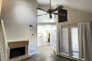 10913 Gable Dr, Dallas, TX 75229 - Photo 35