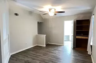 10913 Gable Dr, Dallas, TX 75229 - Photo 31