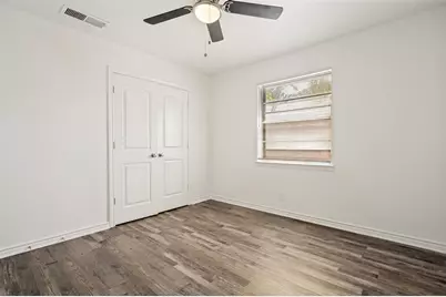 706 Goodyear Street, Irving, TX 75062 - Photo 15