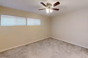 7806 Village Trail Dr, Dallas, TX 75254 - Photo 11