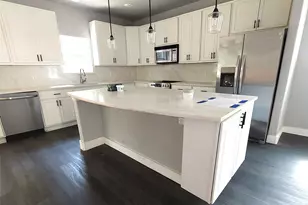 701 E Washington St, Paris, TX 75460 - Photo 3