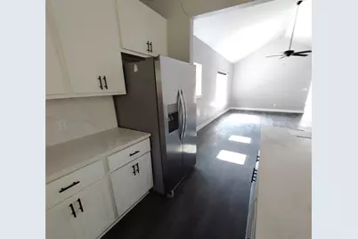 701 E Washington Street, Paris, TX 75460 - Photo 5