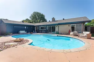 3711 Blue Trace Ln, Farmers Branch, TX 75244 - Photo 3