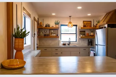 205 W Lincoln Street, Marfa, TX 79843 - Photo 11