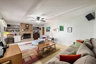 8309 Londonderry Ln, Dallas, TX 75228 - Photo 9