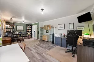 8309 Londonderry Ln, Dallas, TX 75228 - Photo 17