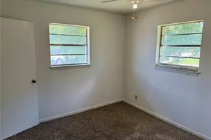 1407 N East St, Belton, TX 76513 - Photo 7