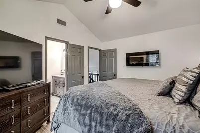 6112 Farmingdale Drive, Arlington, TX 76001 - Photo 15