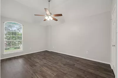 6705 Ashglen Place, Plano, TX 75023 - Photo 17
