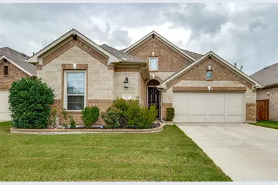 2810 Green Circle Drive, Mansfield, TX 76063 - Photo 1