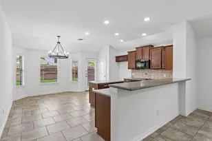 1801 Ringtail Dr, Little Elm, TX 75068 - Photo 3