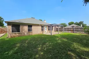 1128 Marshall Dr, Euless, TX 76039 - Photo 37