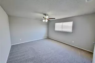 2646 Winslow Dr, Grand Prairie, TX 75052 - Photo 17