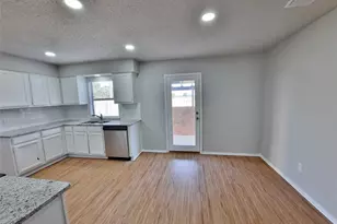 2646 Winslow Dr, Grand Prairie, TX 75052 - Photo 9