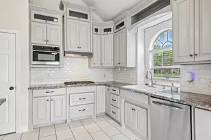 7917 Southern Hills Ln, Rowlett, TX 75089 - Photo 9