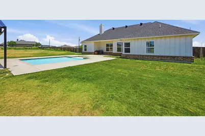 109 Stonegate Avenue, Weatherford, TX 76087 - Photo 35