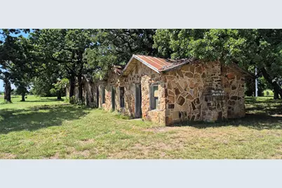 166 Seldon Loop, Bowie, TX 76230 - Photo 3