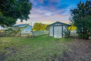 9861 Jim Christal Rd, Denton, TX 76249 - Photo 29