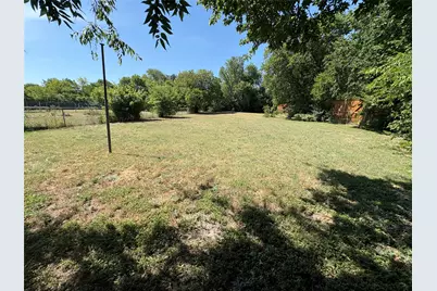 588 Rea Avenue, Lancaster, TX 75146 - Photo 17