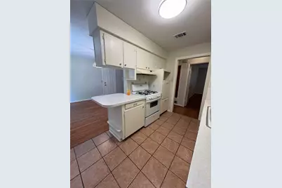 588 Rea Avenue, Lancaster, TX 75146 - Photo 7