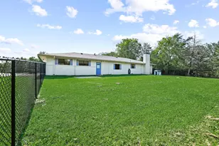 2200 S Lang Ave, Denison, TX 75020 - Photo 9