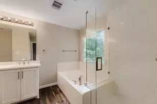 11 Wineberry Pl, The Woodlands, TX 77382 - Photo 17