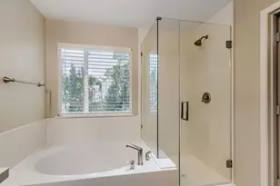 11 Wineberry Pl, The Woodlands, TX 77382 - Photo 19