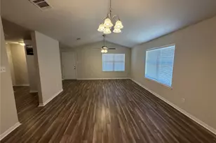 2025 Lyle Ave, Waco, TX 76708 - Photo 15