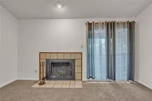 2101 Friendly Dr, Arlington, TX 76011 - Photo 3
