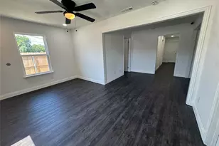 3705 Marshall Dr, Dallas, TX 75210 - Photo 3